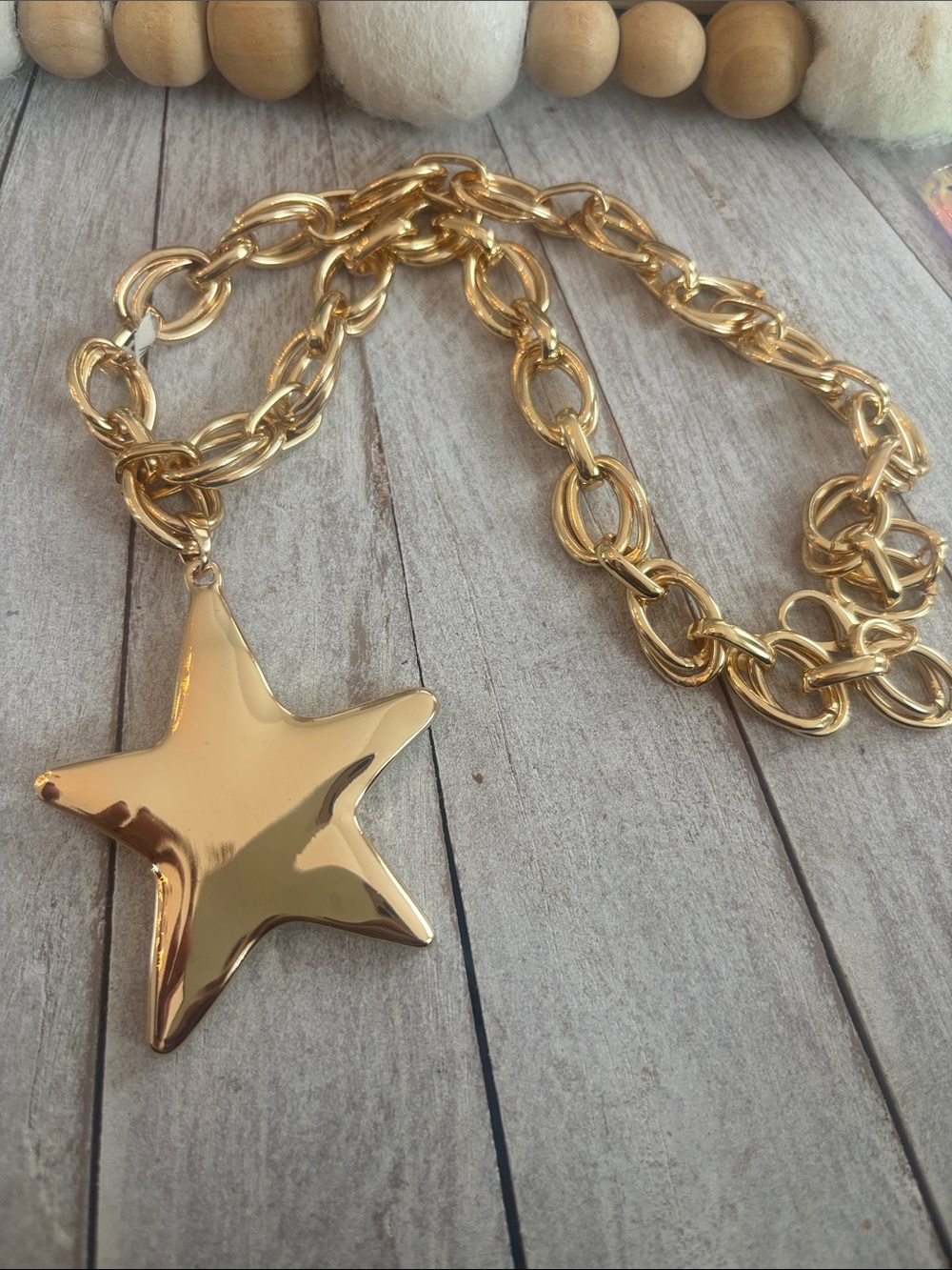 Gold Star Pendant Necklace - Chunky Chain Women's Jewelry